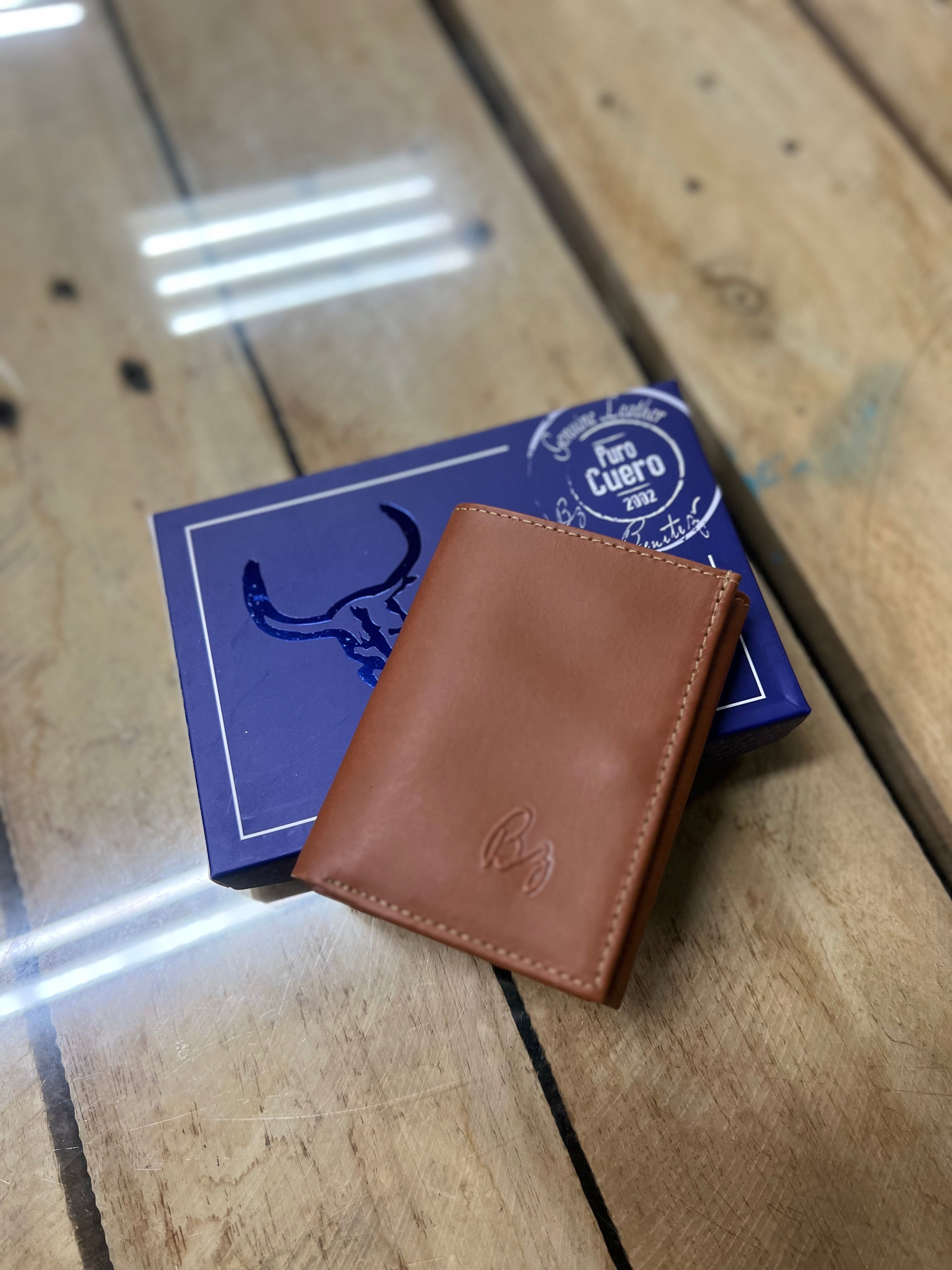 Billetera Puro Cuero