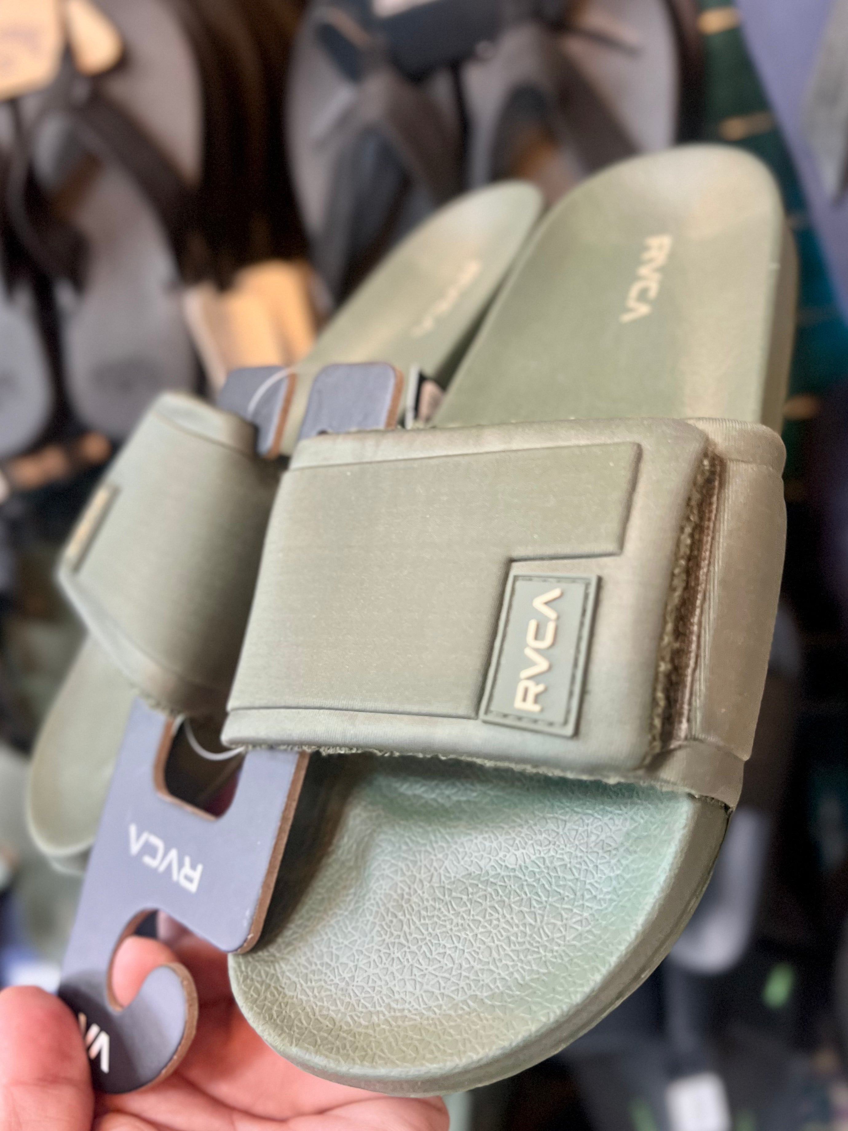 Sandalia RVCA meter olivo